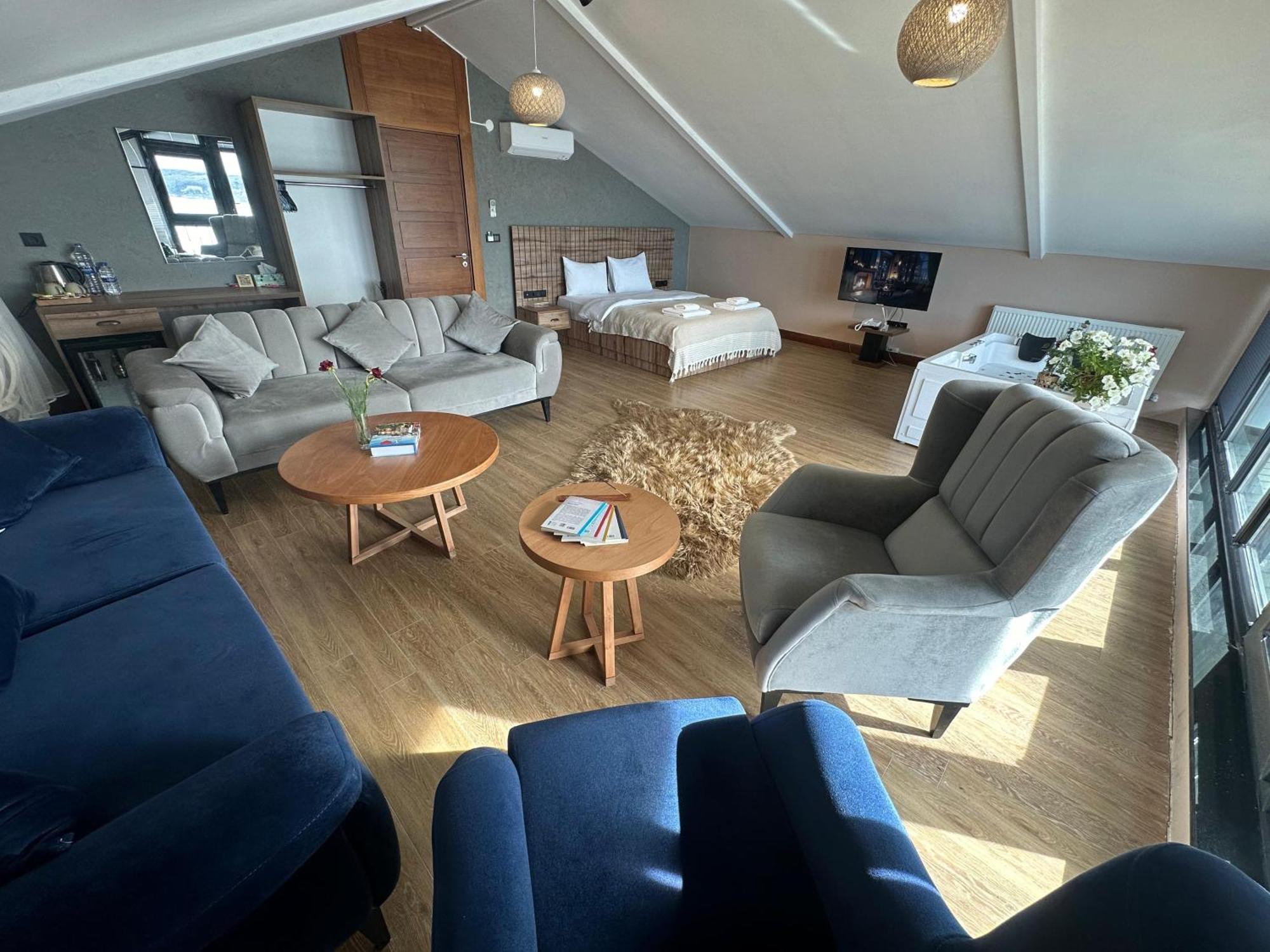 Marina Fener Hotel Istanbul Airport Karaburun  Exteriör bild
