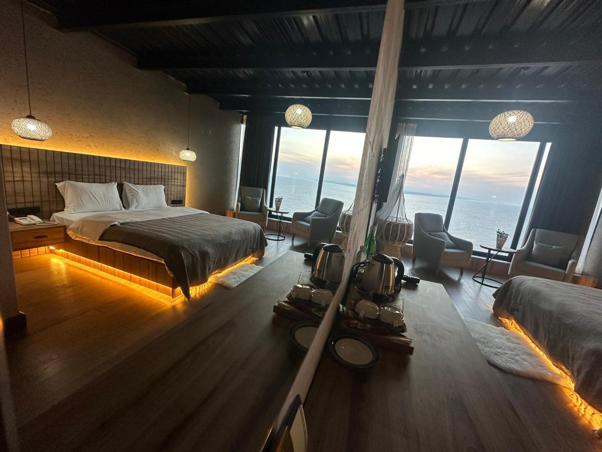 Marina Fener Hotel Istanbul Airport Karaburun  Exteriör bild