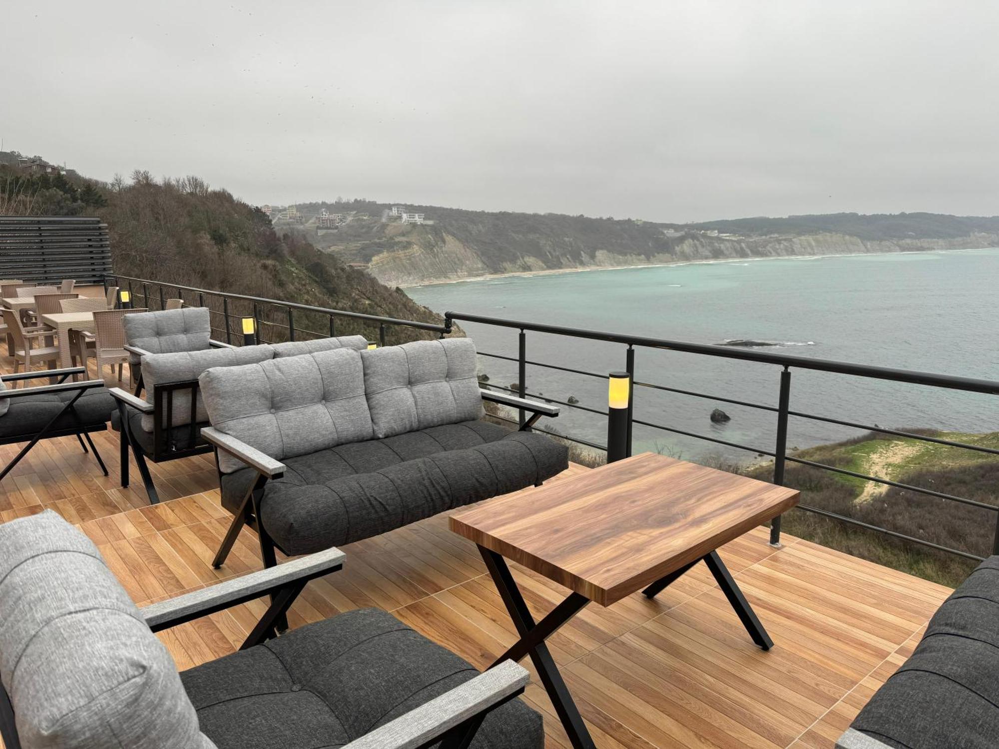 Marina Fener Hotel Istanbul Airport Karaburun  Exteriör bild