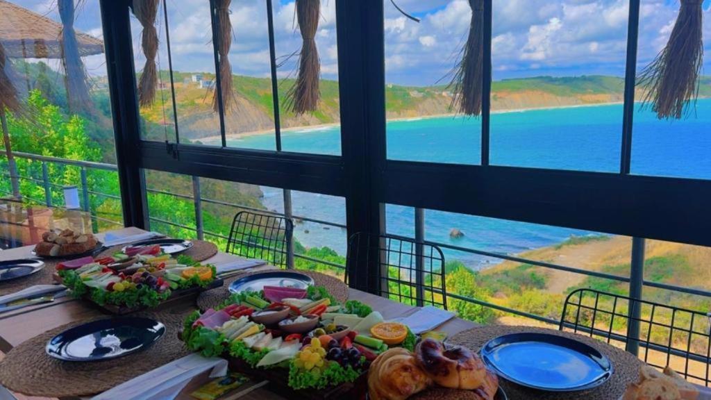 Marina Fener Hotel Istanbul Airport Karaburun  Exteriör bild